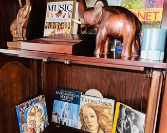 BOOKS / WOODEN ELEPHANTS