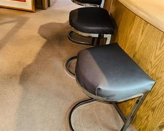 $240 FOR 3
GRAY FAUX LEATHER METAL FRAME BAR STOOLS- SET OF 3
18”W x 17”D x 29”H