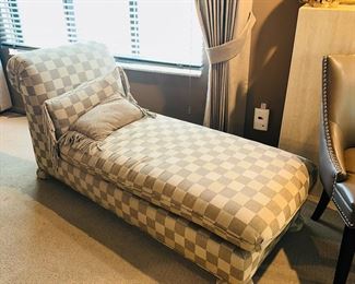 $250
BEIGE CHECKERED CHAISE LOUNGER
66”L x 26”W x 32”H