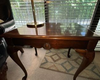 $40
WOODEN SIDE TABLE
SOLD AS IS
28”W x 20”D x 25”H