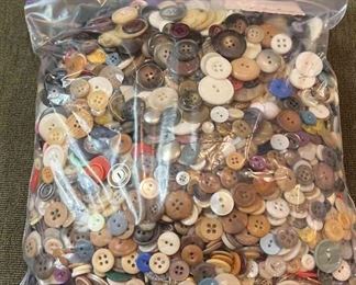 Baggie Full of Buttons