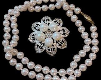 Faux Pearl Strand Costume Brooch