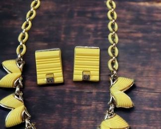 Lisner Style Lemon Yellow Necklace Complimenting Earrings