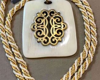 Trifari 30in Pendant Necklace