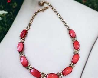 UNIQUE VINTAGE THERMOSET CORAL RED NECKLACE