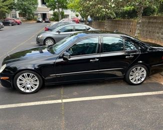 2007 Mercedes Benz E350 Side