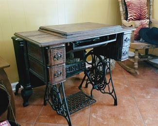 Singer Sewing Machine Table Cast Iron