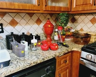 Kitchen Canisters Decor