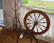 wvintage spinning wheel1381 t
