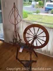 wvintage spinning wheel1381 t