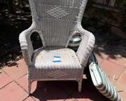 wwhite wicker patio chair with cushion3231 t