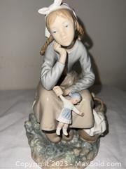 wlladro girl with doll figurine2051 t
