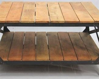 1264 - Iron & wooden coffee table - 17.5 x 35 x 35
