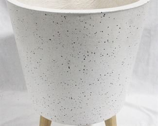 3136 - Speckled UMA Planter Small chip on top 12.5" x 16"
