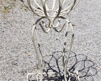 7036 - Metal Wire Planter 32" tall
