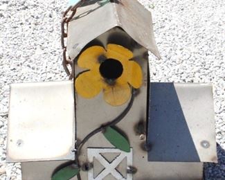 7055 - Metal Birdhouse 10" tall
