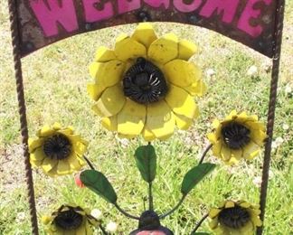 7067 - Metal Welcome Garden Flower Stake 26" tall
