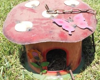 7079 - Metal Mushroom Birdhouse 7" tall
