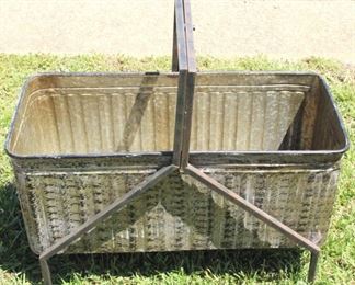7086 - Metal Basket Planter 22" x 12" x 25"
