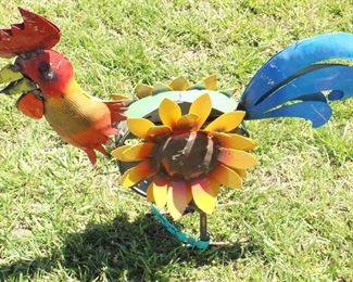 7090 - Metal Flower Rooster 20" tall
