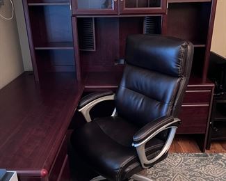 desk chair and desk set