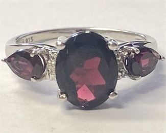 11w - 4.54CT Garnet Sterling Silver Ring Sz 8
