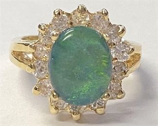 23w - Gold-tone Costume Ring Sz 4.5
