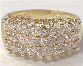 29w - Gold-tone Costume Ring Sz 6
