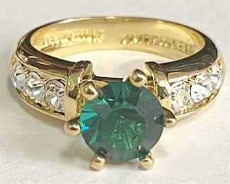 41w - Gold-tone Costume Ring Sz 6
