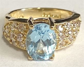 42w - Gold-tone Costume Ring Sz 5
