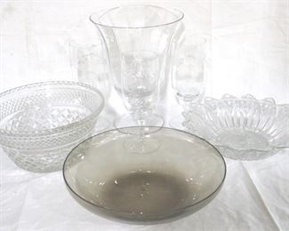961 - Lot of Glass Items
