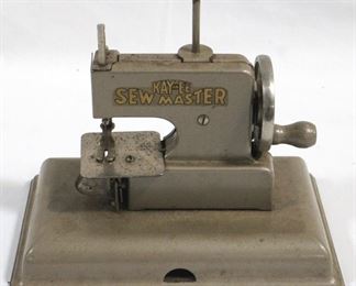 3005 - Kayanee Sew Master Mini Sewing Machine
