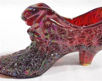 3040 - Fenton Glass Shoe 5.5" long
