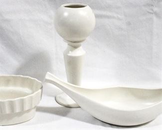 3078 - 3 pc. Lot of Hull Art Pottery Items
