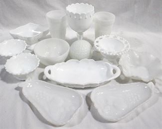 3095 - Lot of Assorted Milk Glass Items
