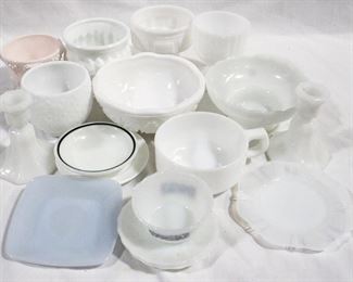 3096 - Lot of Assorted Milk Glass Items
