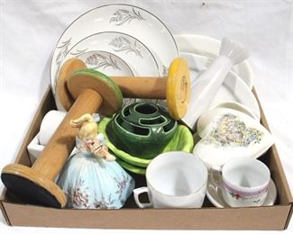 3106 - Tray Lot of Assorted Items
