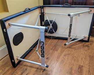 massage table