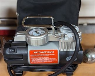 portable tire inflator