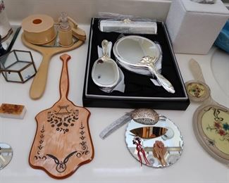 Vintage Vanity Sets