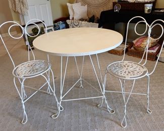 Adorable Bistro Set