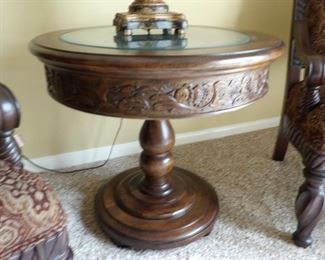 Bernhardt circular table, glass top