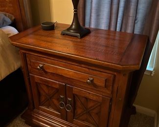 A.R.T Furniture end table