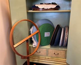 Variety of lace-making lap mats