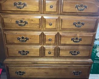 Chest of drawers