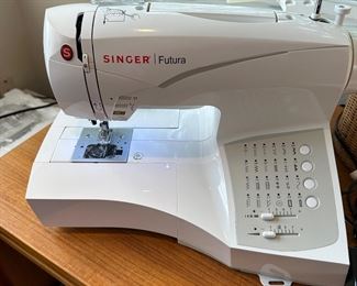 Singer futura