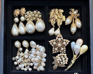 Earrings & Brooches
