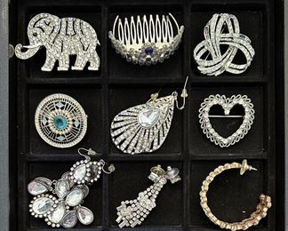 Earrings & Brooches