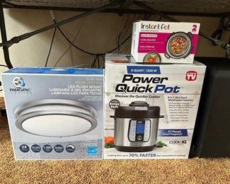 BOXED ITEMS-CEILING LIGHT, MULTICOOKER