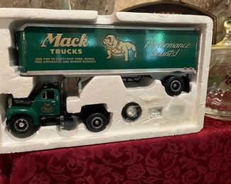 Mack Tractor & Trailer Model B-61